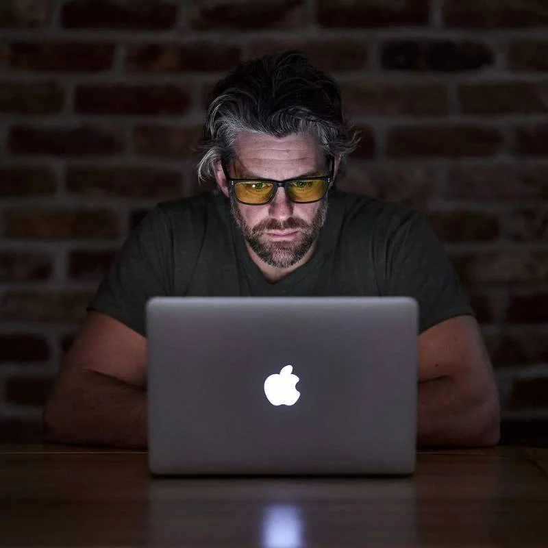 Red Light Rising Nyx Blue Blocking Glasses - Image 12